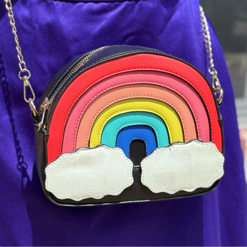 NWOT Betsey Johnson 🌈 Rainbow Crossbody Bag with Chain